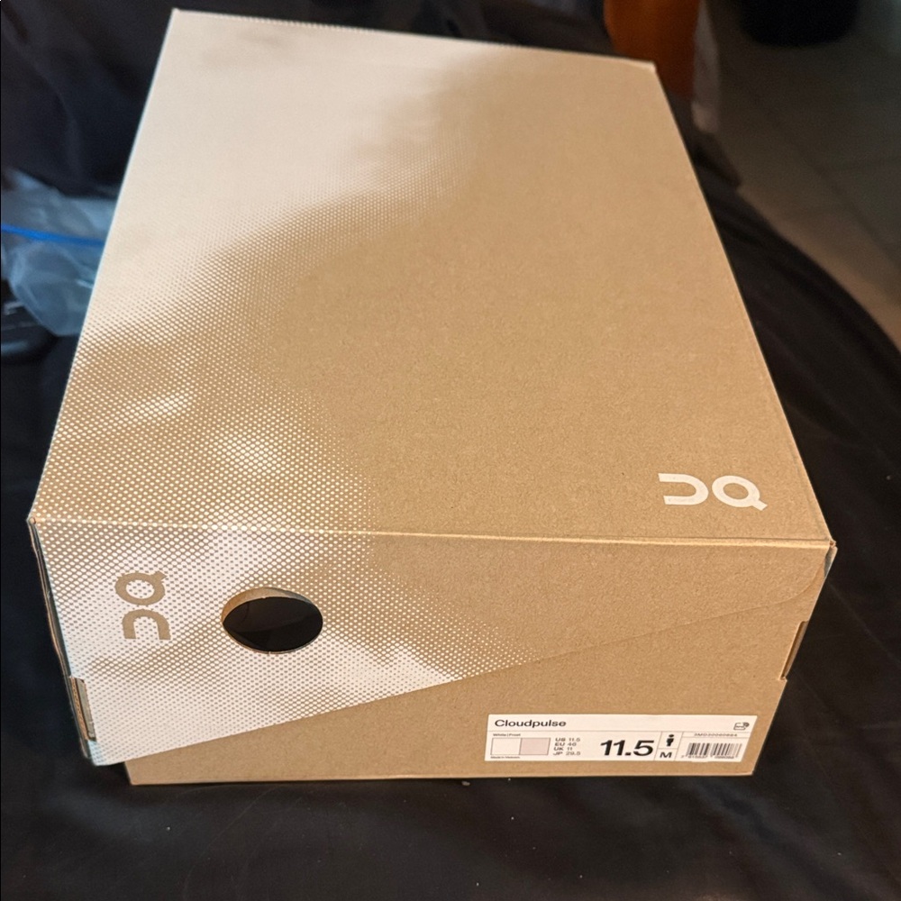 On Women's Cloudtec Athletic Shoes - White - Picture 3 of 6